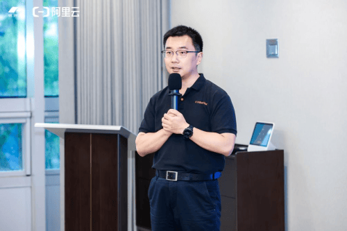 强强连合：阿里云助力杭州铭师堂保障升学e网通暑期高峰稳固
运行