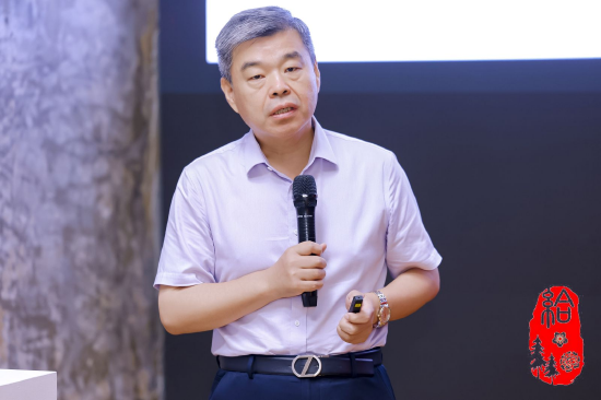 北交大传授
谈“百度无人车抢饭碗”争论：要防止科技民粹主义，提前做好制度储备